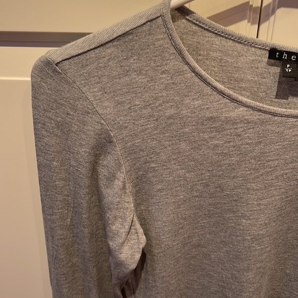 Theory crew neck pullover. - Picture 3 of 5